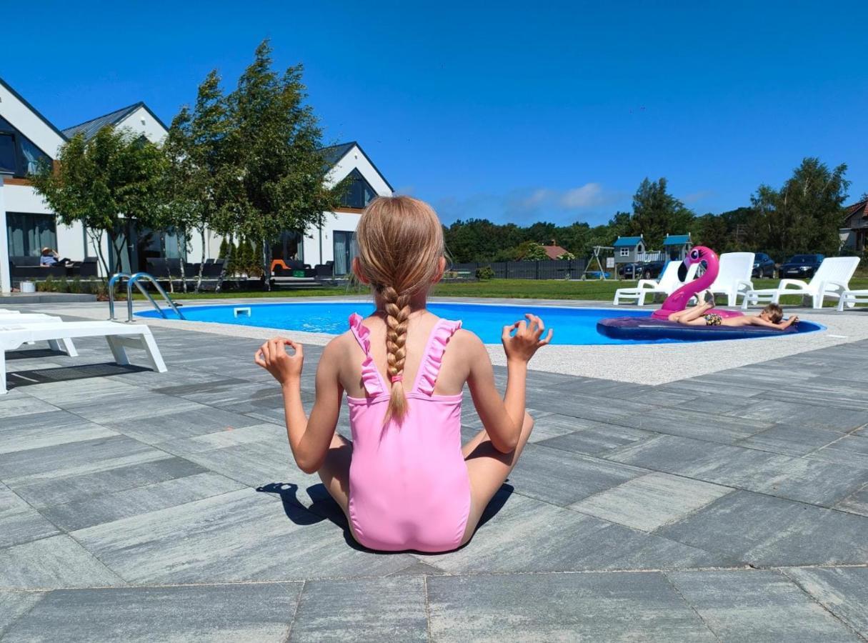 Slonce I Woda Domki Caloroczne, Klimatyzacja, Podgrzewany Basen, Bezplatny Parking Łeba Buitenkant foto